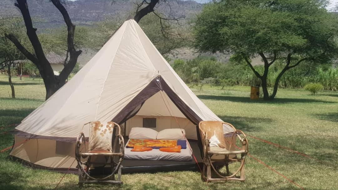 Lake Natron Maasai Giraffe Eco Lodge And Camping Mtowabaga エクステリア 写真