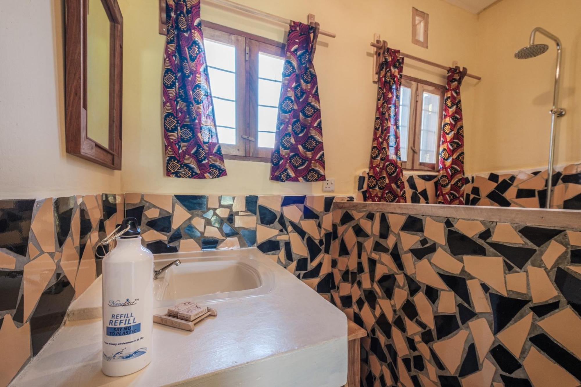 Lake Natron Maasai Giraffe Eco Lodge And Camping Mtowabaga エクステリア 写真